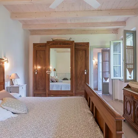 Luxury With Private Garden Willa Lierna