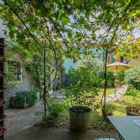 Luxury With Private Garden *