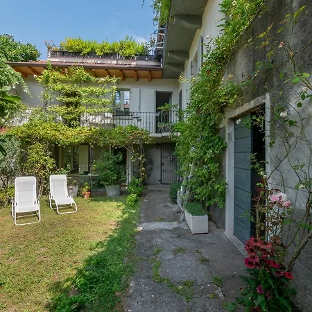 Luxury With Private Garden Villa Lierna